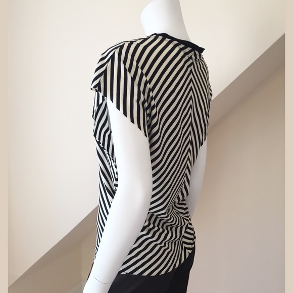 ❌❌❌❌🆕 Young Fabulous & Broke Tee - Picture 6 of 7